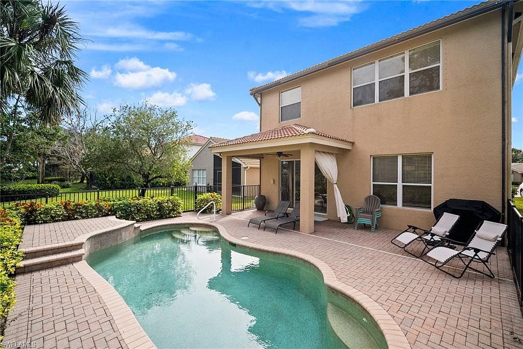 1384 Areca Cv Naples, FL 34119 - Thumbnail 5