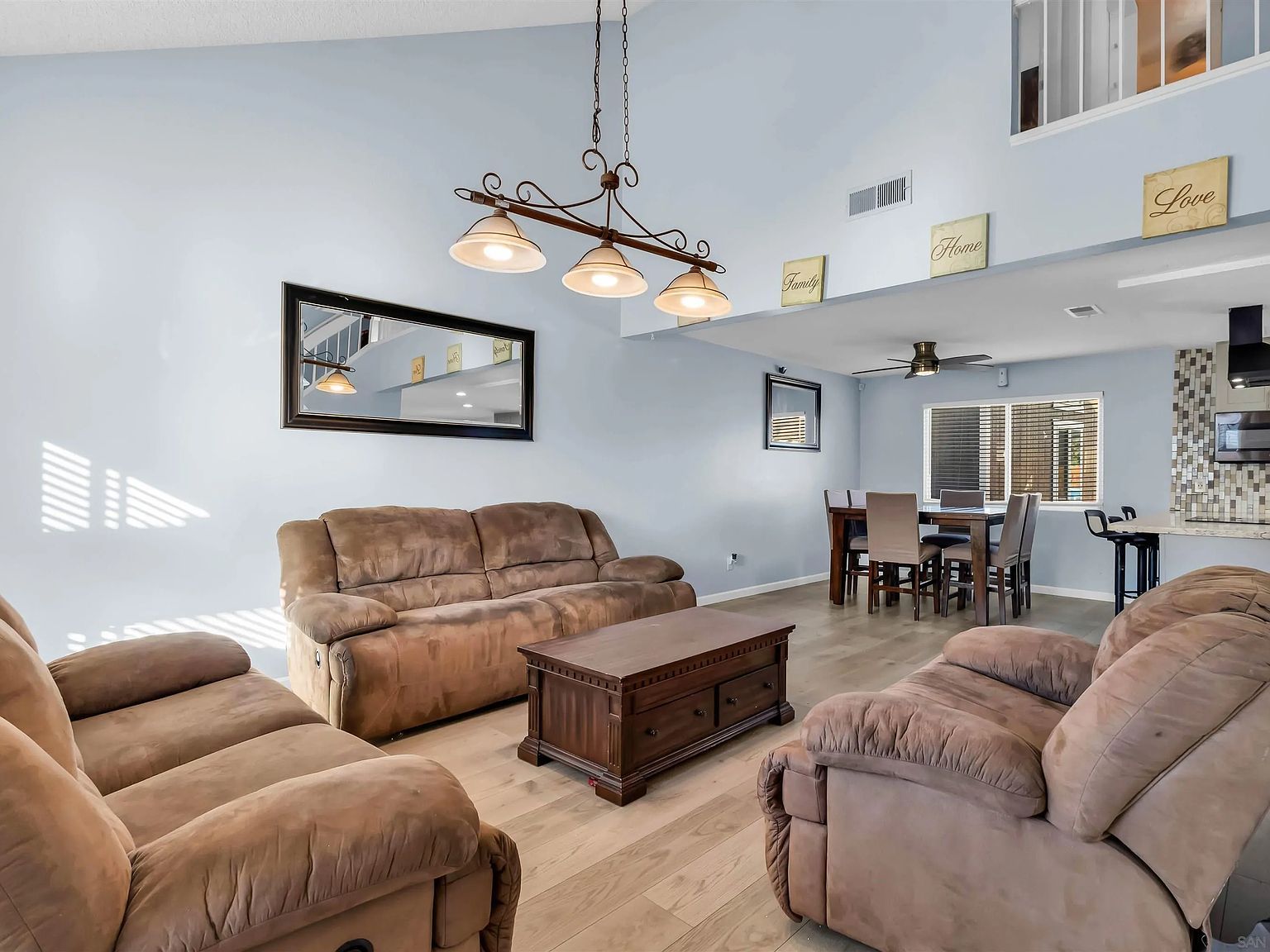 341 Paraiso Ave Spring Valley, CA 91977 - Thumbnail 5