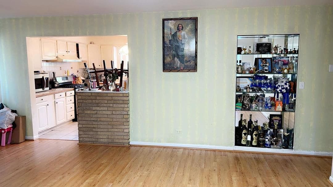 2738 Gabriel Ave Zion, IL 60099 - Thumbnail 5