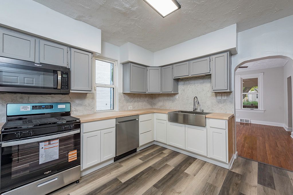 3020 Ezekiel Ave Zion, IL 60099 - Thumbnail 5