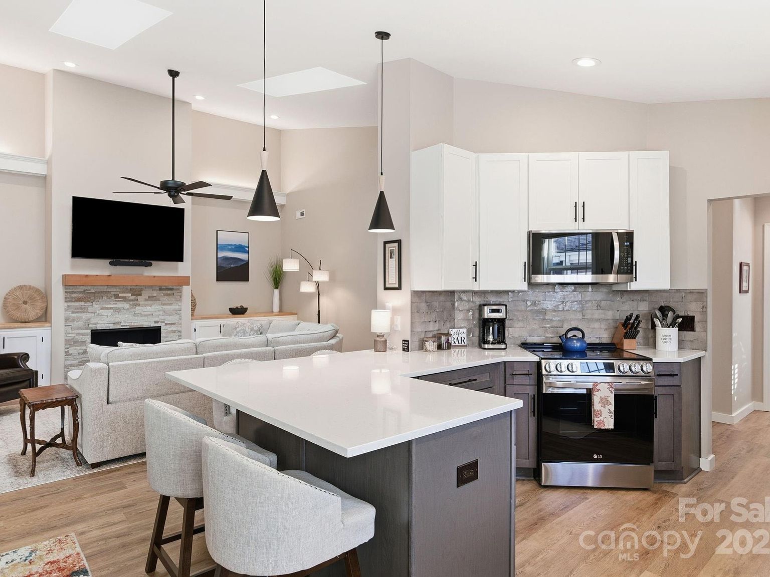 11C Heather Way Candler, NC 28715 - Thumbnail 5