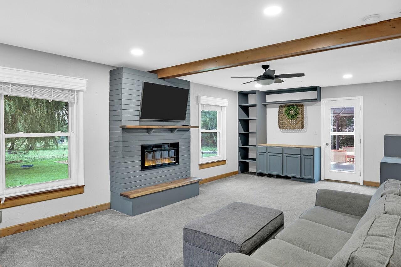 W2585 Long Meadow Dr Elkhorn, WI 53121 - Thumbnail 5