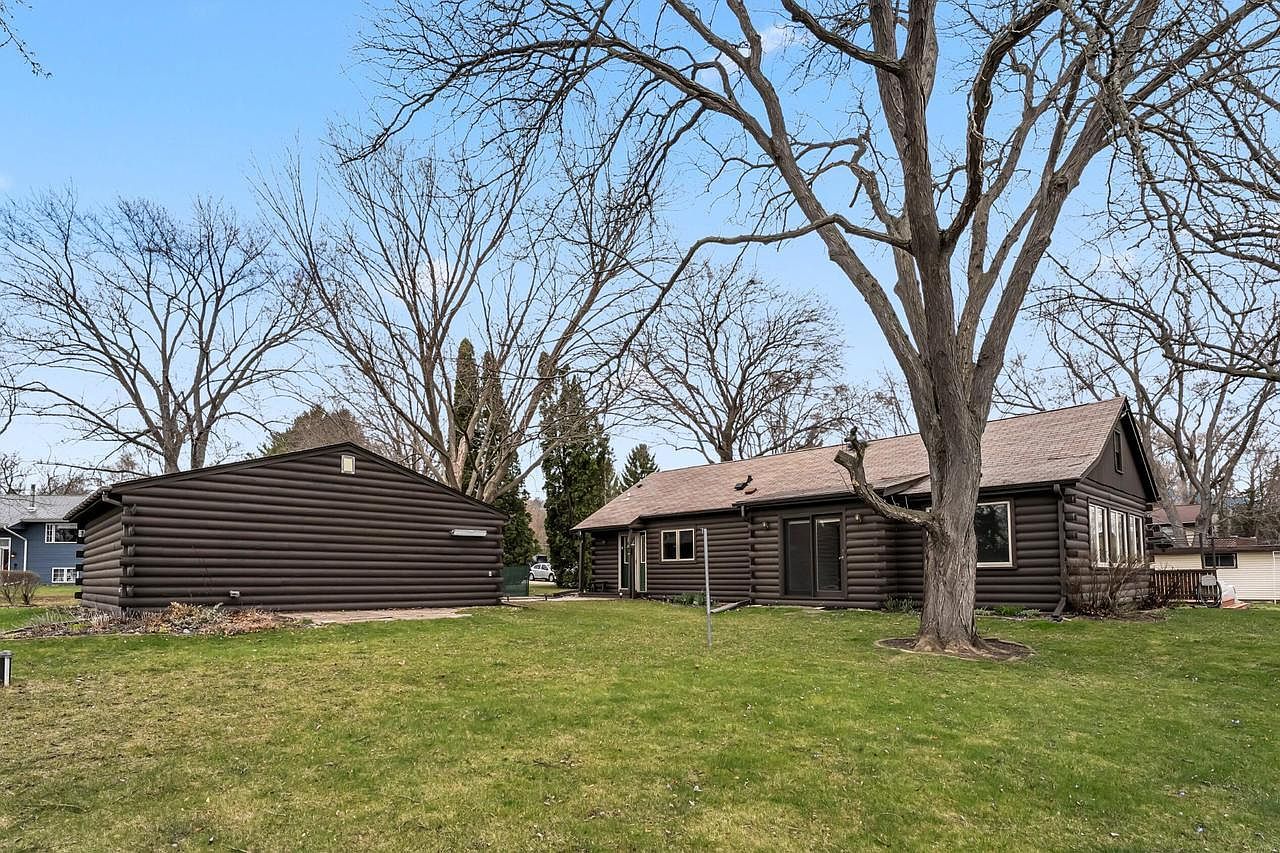 N6236 W Lake Shore Dr Burlington, WI 53105 - Thumbnail 5