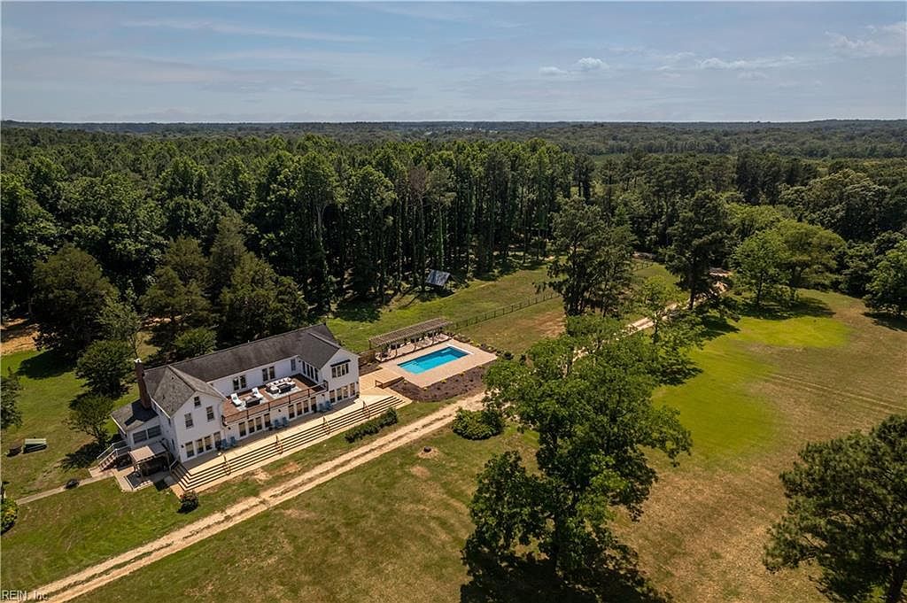 522 Felton Rd Deltaville, VA 23043 - Thumbnail 5