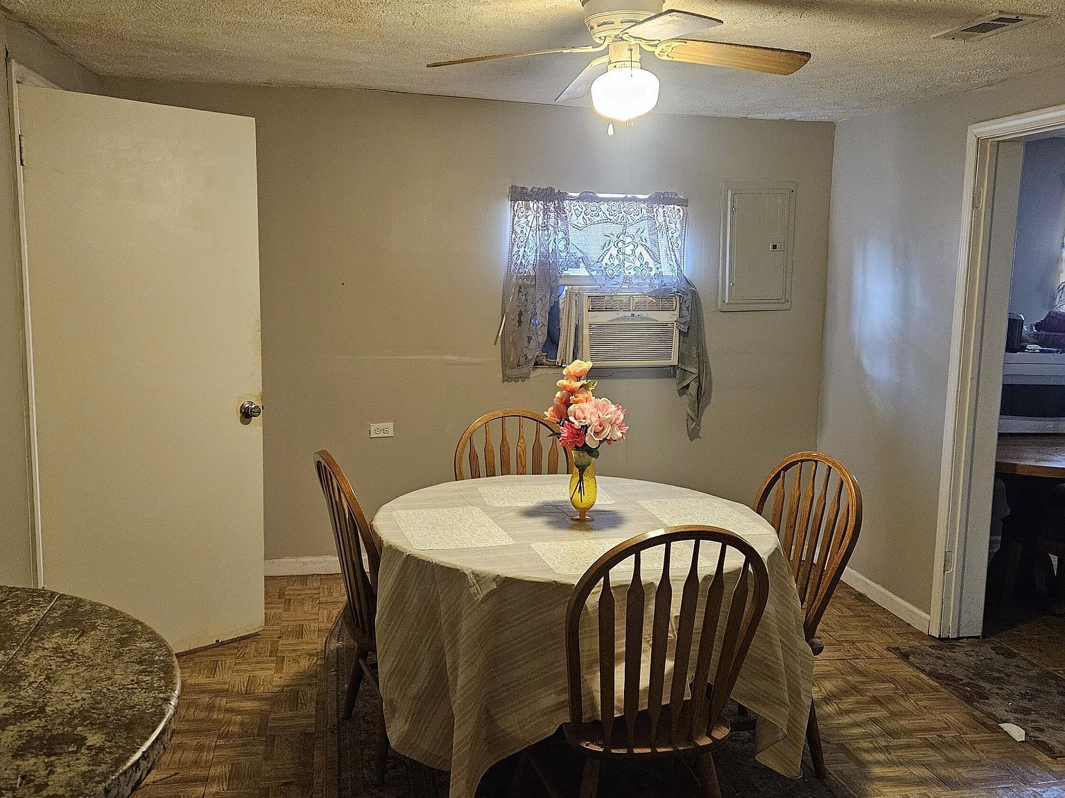 621 Etheridge St Humboldt, TN 38343 - Thumbnail 5