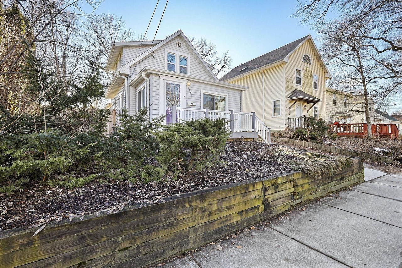 1957 Heath Ave Madison, WI 53704 - Thumbnail 5