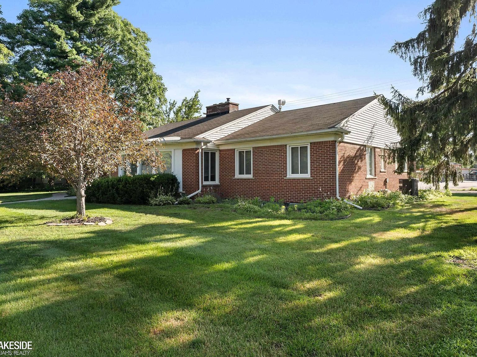 45280 Cass Ave Utica, MI 48317 - Thumbnail 5