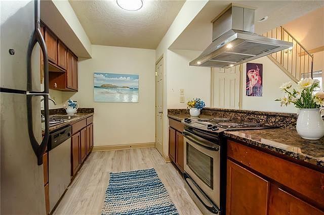 350 Atalin St APT 9A Mandeville, LA 70448 - Thumbnail 5