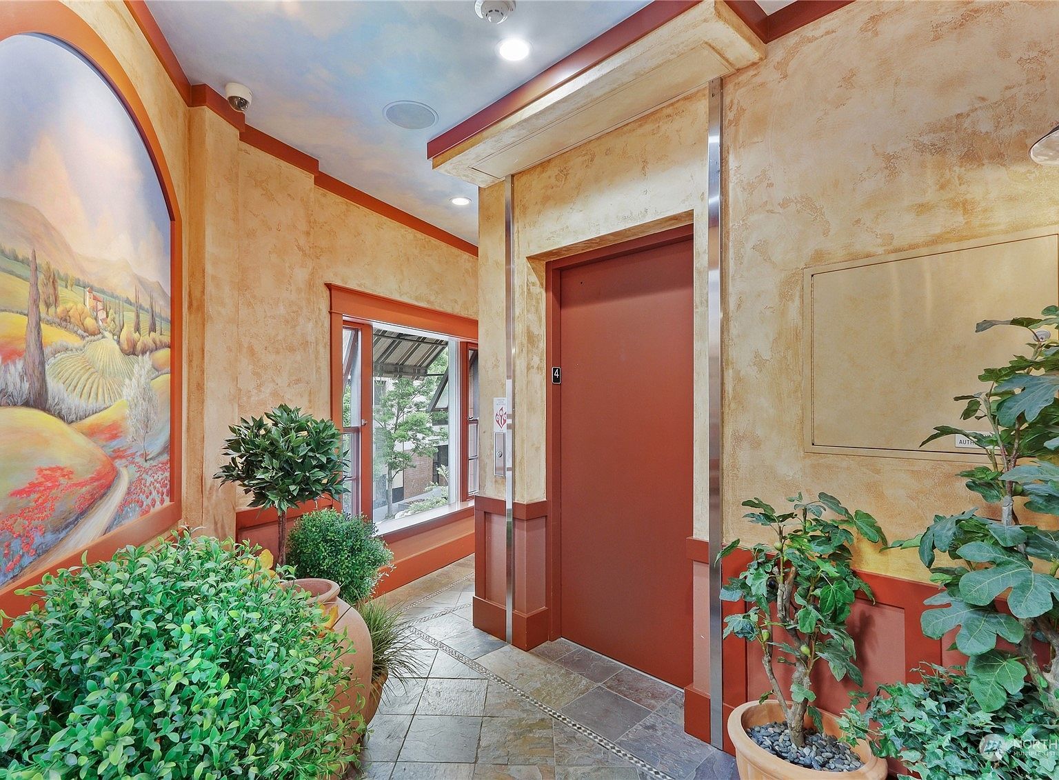 747 Saint Helens Ave Tacoma, WA 98402 - Thumbnail 5