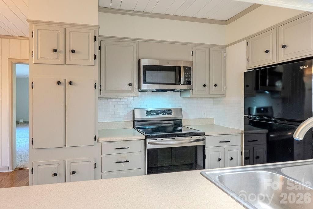 2212 Wayah Rd Franklin, NC 28734 - Thumbnail 5