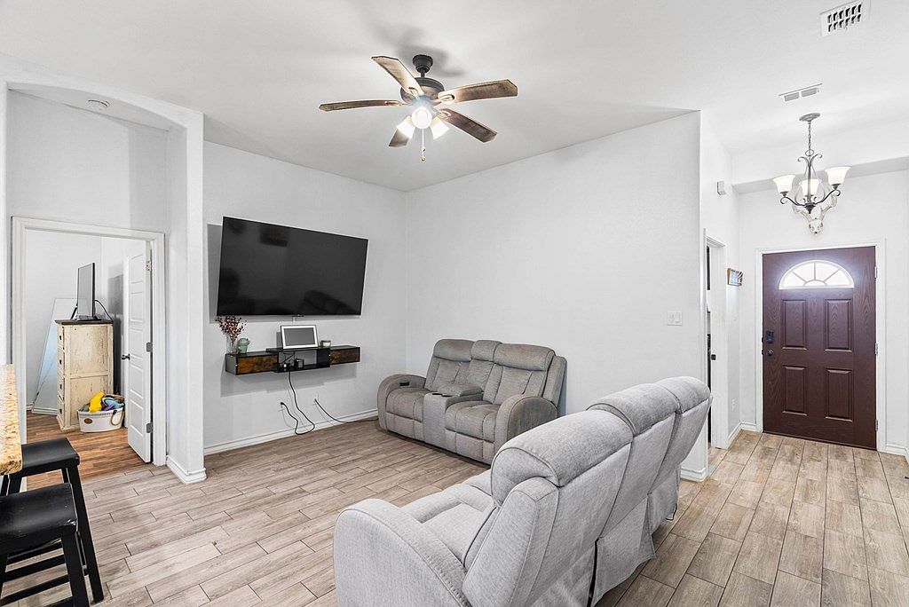 2026 Admiral Ln Aransas Pass, TX 78336 - Thumbnail 5