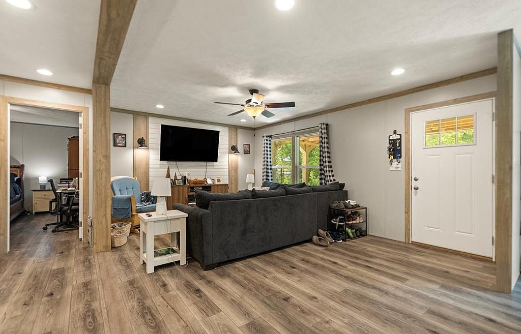 3749 Cutshin Rd Smilax, KY 41764 - Thumbnail 5