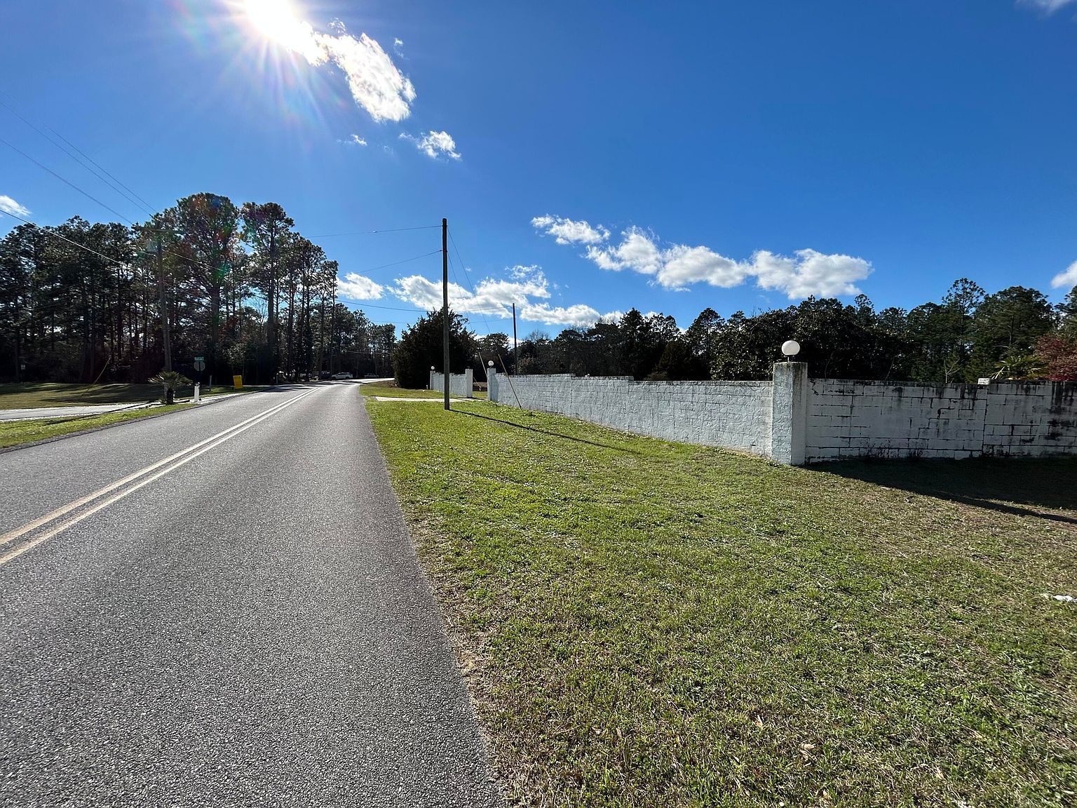 327 Ten Lake Dr Defuniak Springs, FL 32433 - Thumbnail 5