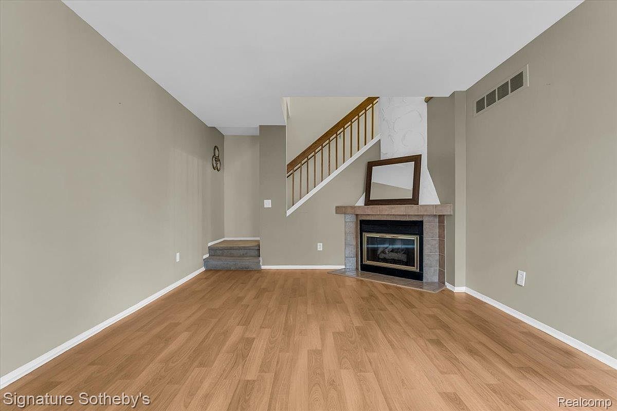 22331 Peachtree Novi, MI 48375 - Thumbnail 5