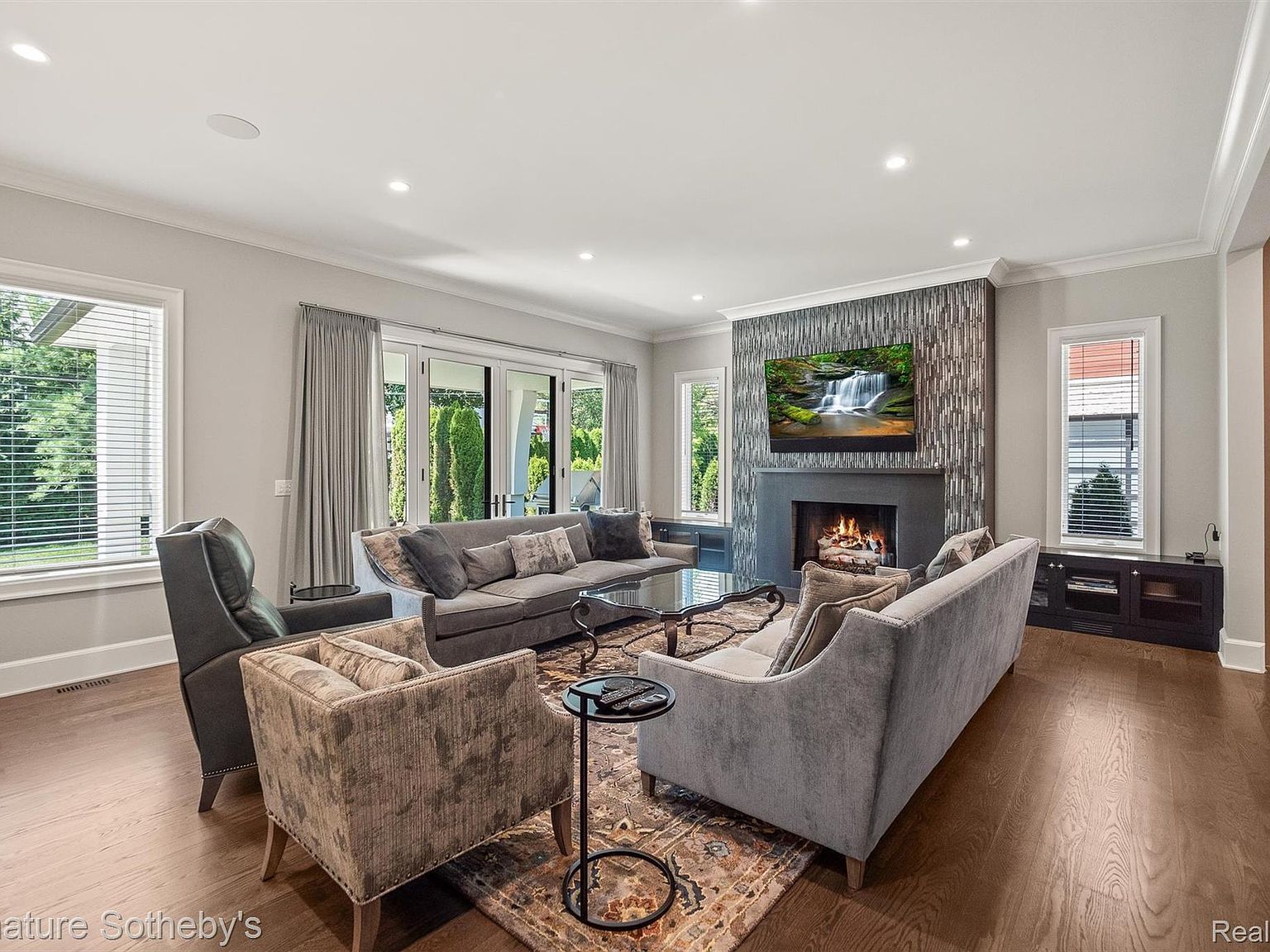 1295 Lakeside Dr Birmingham, MI 48009 - Thumbnail 5