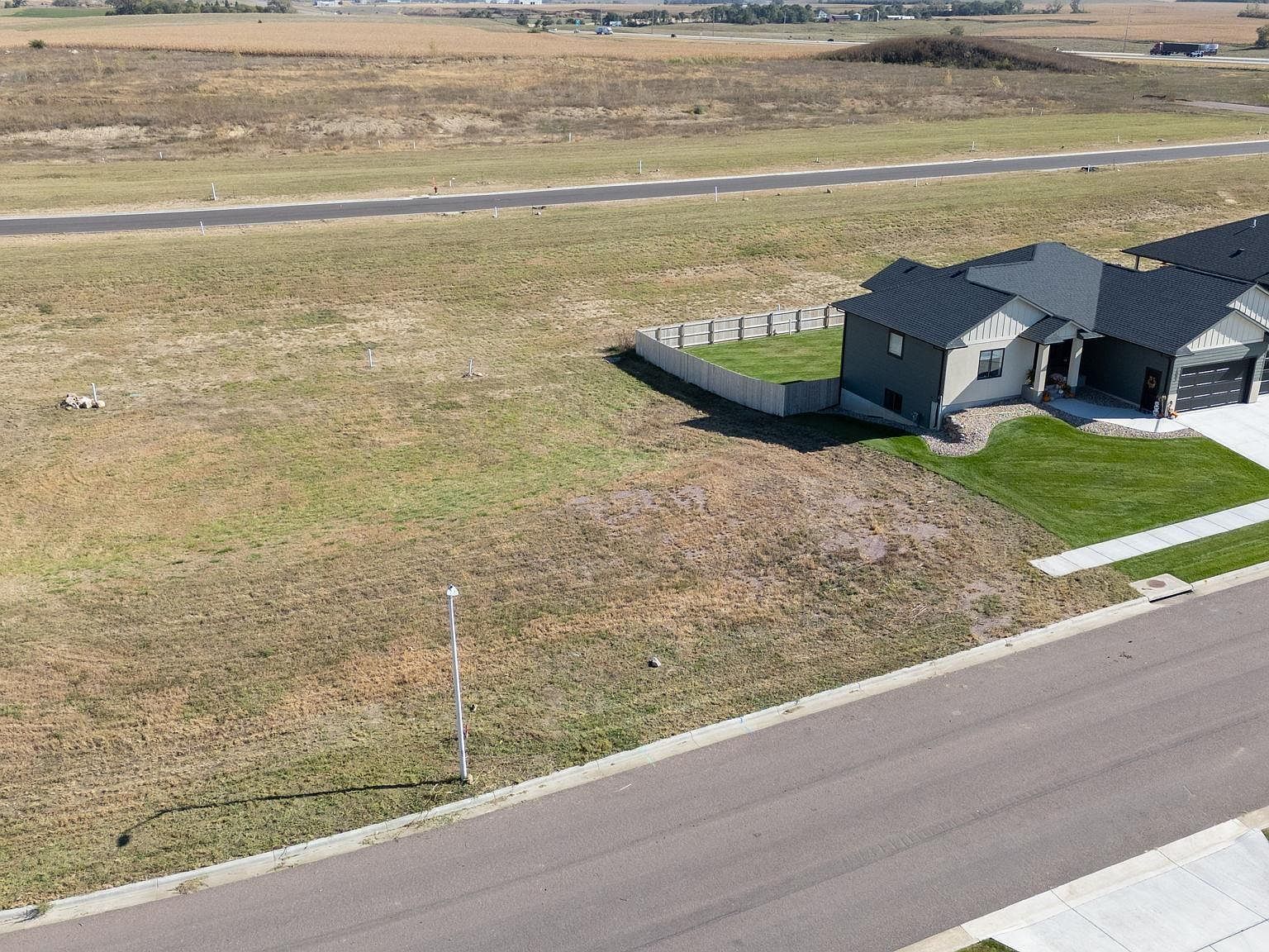 904 Tortuga Ave Hartford, SD 57033 - Thumbnail 5