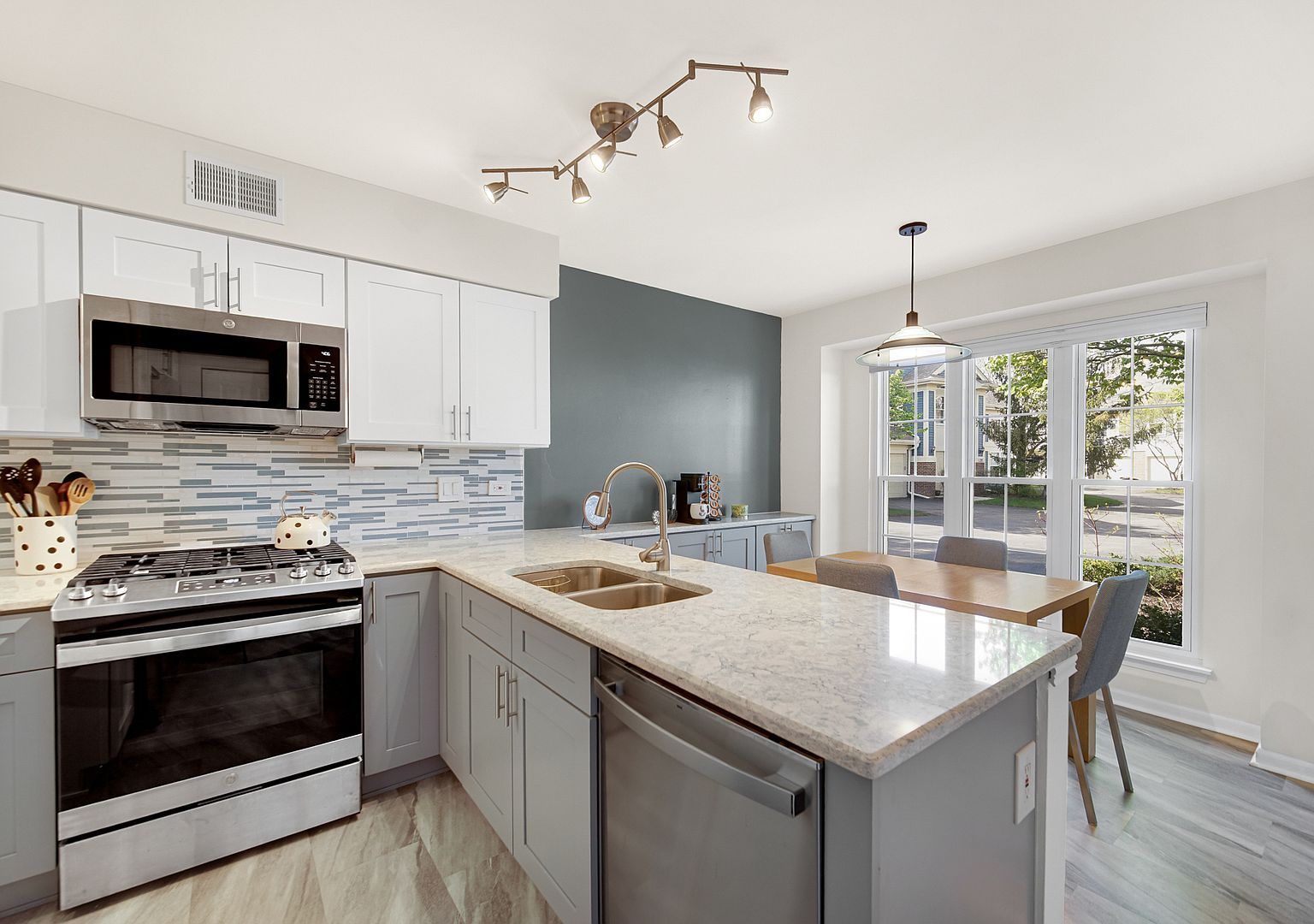 1261 Old Mill Ln Elk Grove Village, IL 60007 - Thumbnail 5
