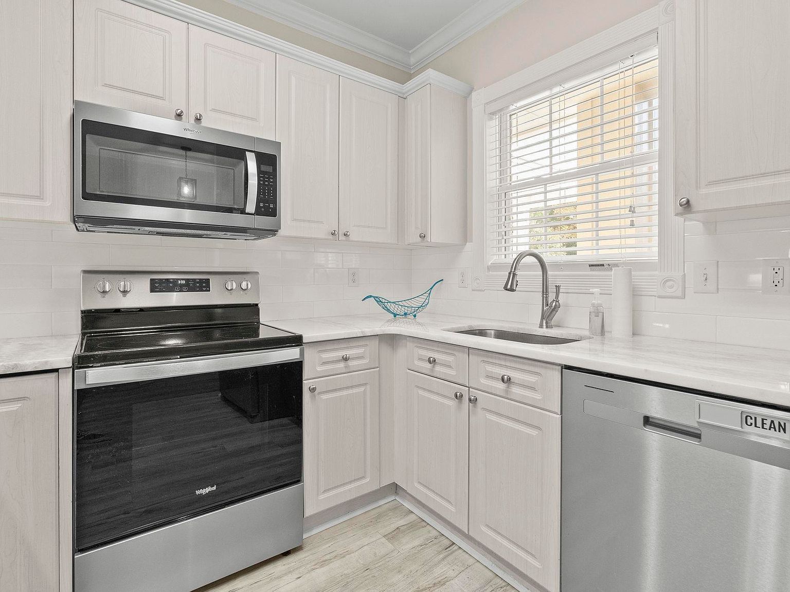 4825 Luster Leaf Cir APT 103 Myrtle Beach, SC 29577 - Thumbnail 5