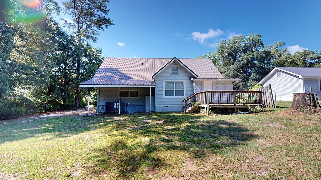 105 E Register Ave Geneva, AL 36340 - Thumbnail 5