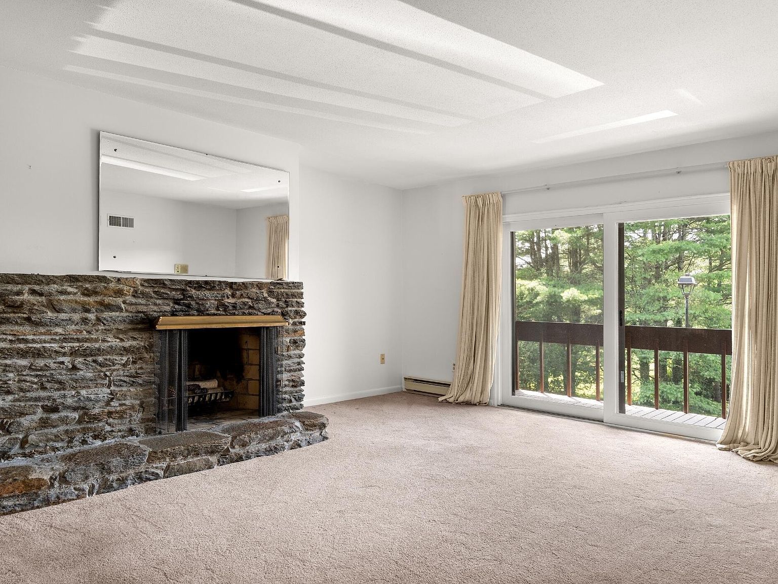 26 Churchill Crst Pittsfield, MA 01201 - Thumbnail 5