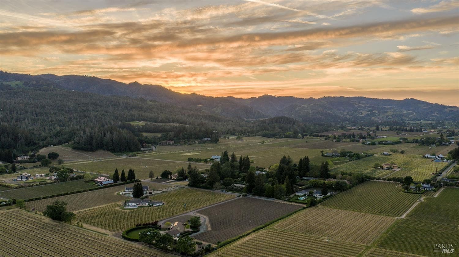 1670 Cabernet Ln Saint Helena, CA 94574 - Thumbnail 5