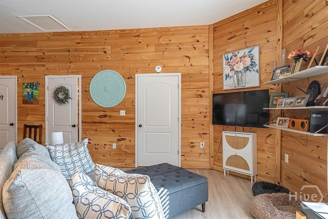 102 Beaverdam Creek Rd Winterville, GA 30683 - Thumbnail 5