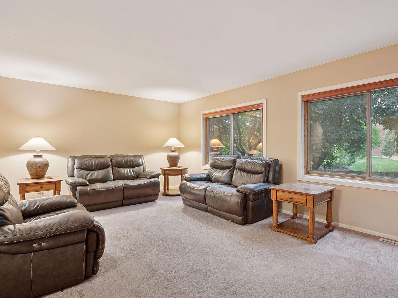 1603 Raindrop Dr Eagan, MN 55121 - Thumbnail 5