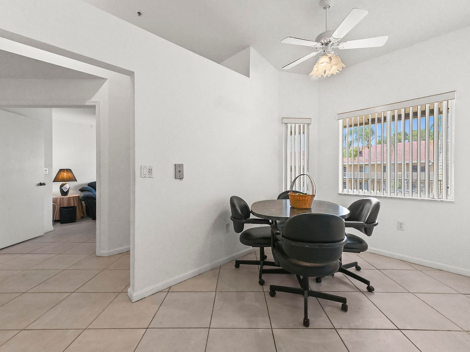 5952 Regal Glen Dr APT 207 Boynton Beach, FL 33437 - Thumbnail 5