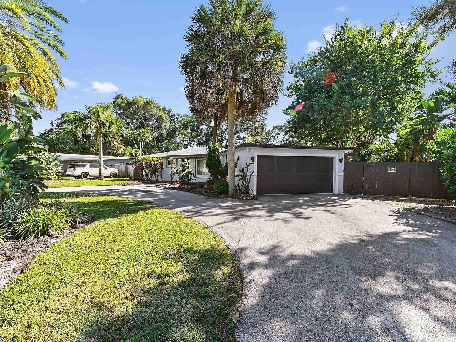 4330 SW 7th St Fort Lauderdale, FL 33317 - Thumbnail 5