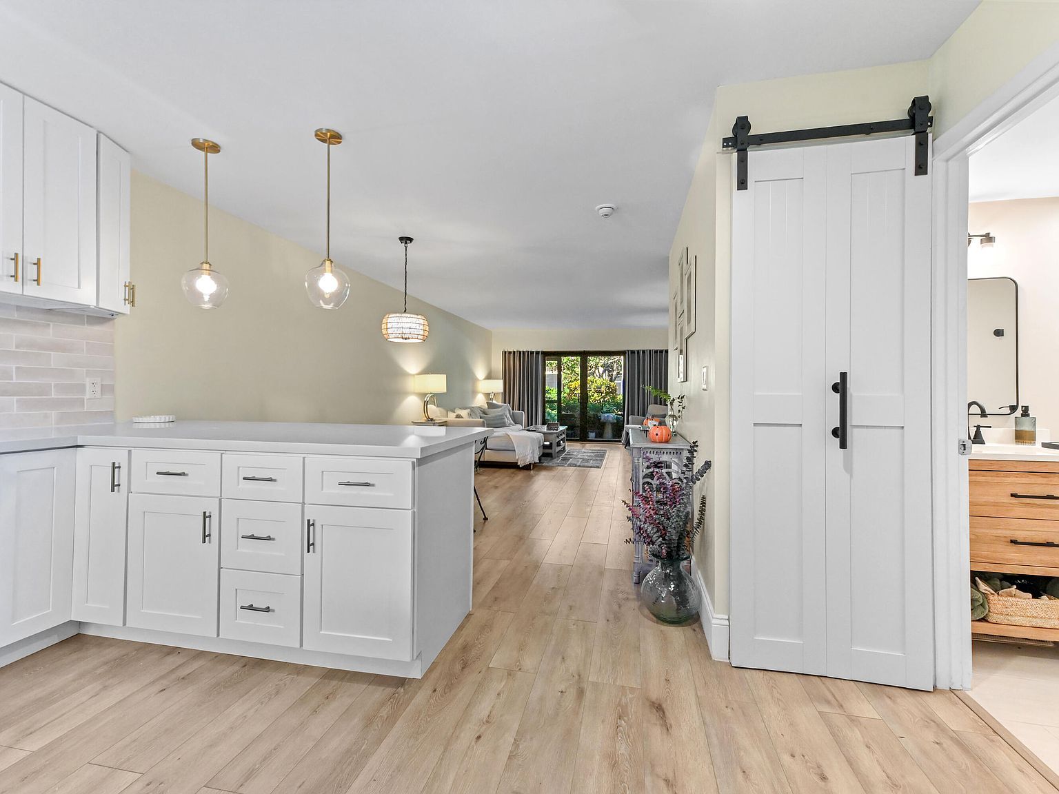 3605 S Ocean Blvd APT 122 South Palm Beach, FL 33480 - Thumbnail 5