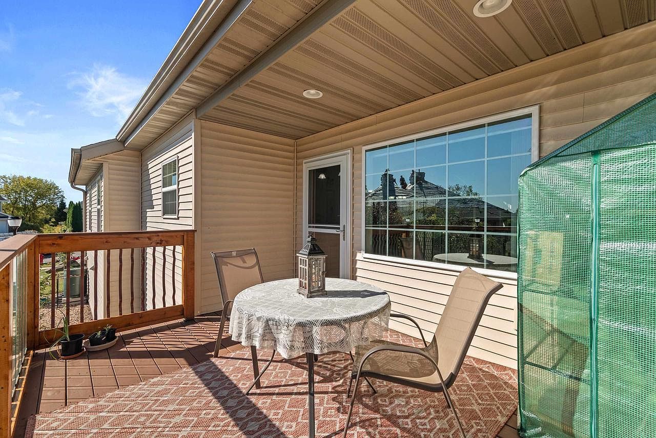 303 Honeycrisp Dr Beaver Dam, WI 53916 - Thumbnail 5