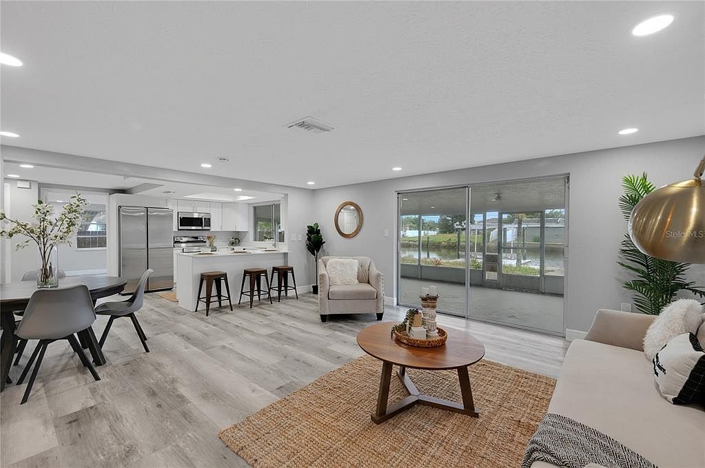 6914 Harbor Dr Hudson, FL 34667 - Thumbnail 5