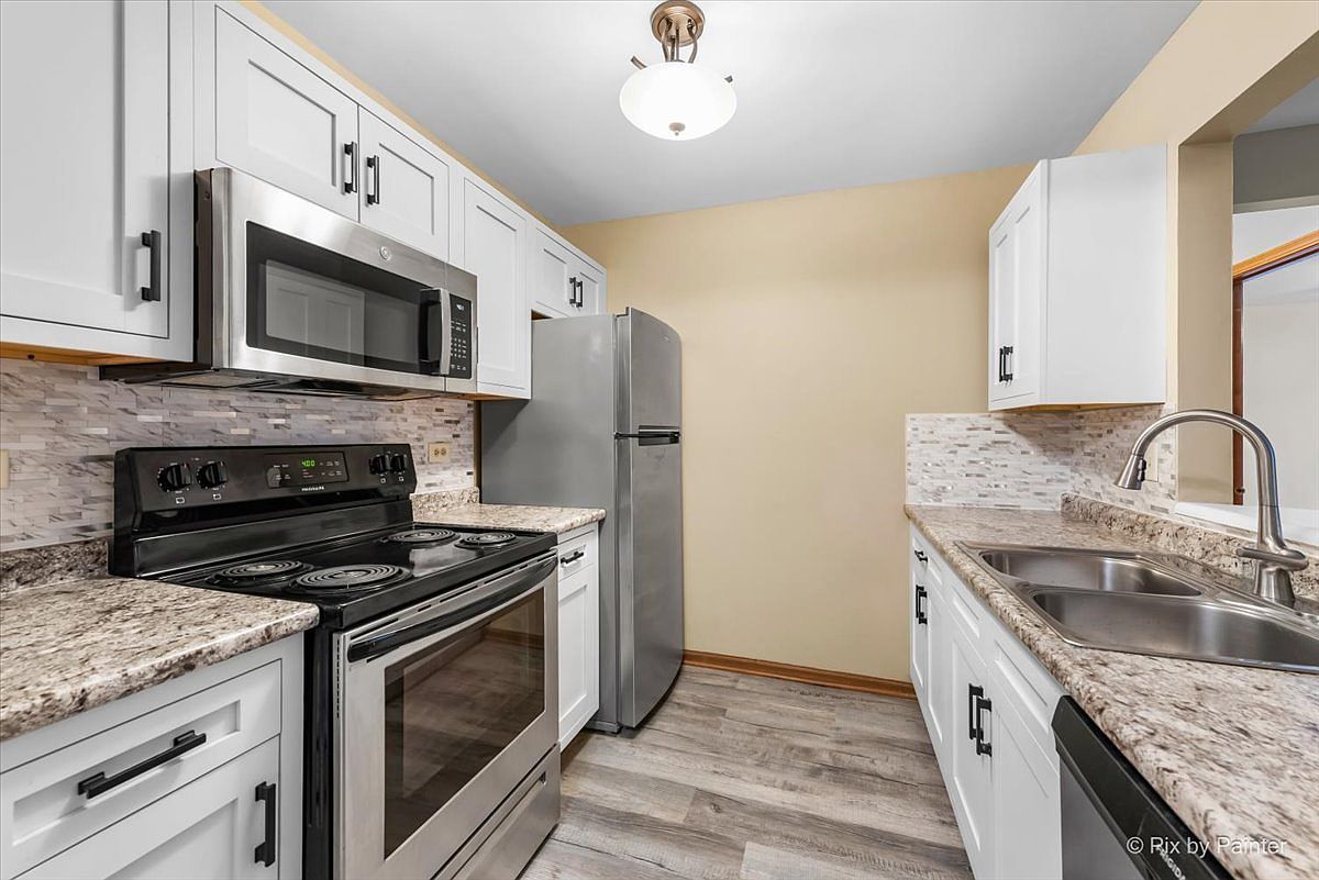 (undisclosed Address) McHenry, IL 60050 - Thumbnail 5