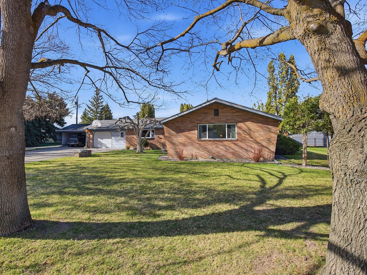 1624 39th St Missoula, MT 59803 - Thumbnail 5