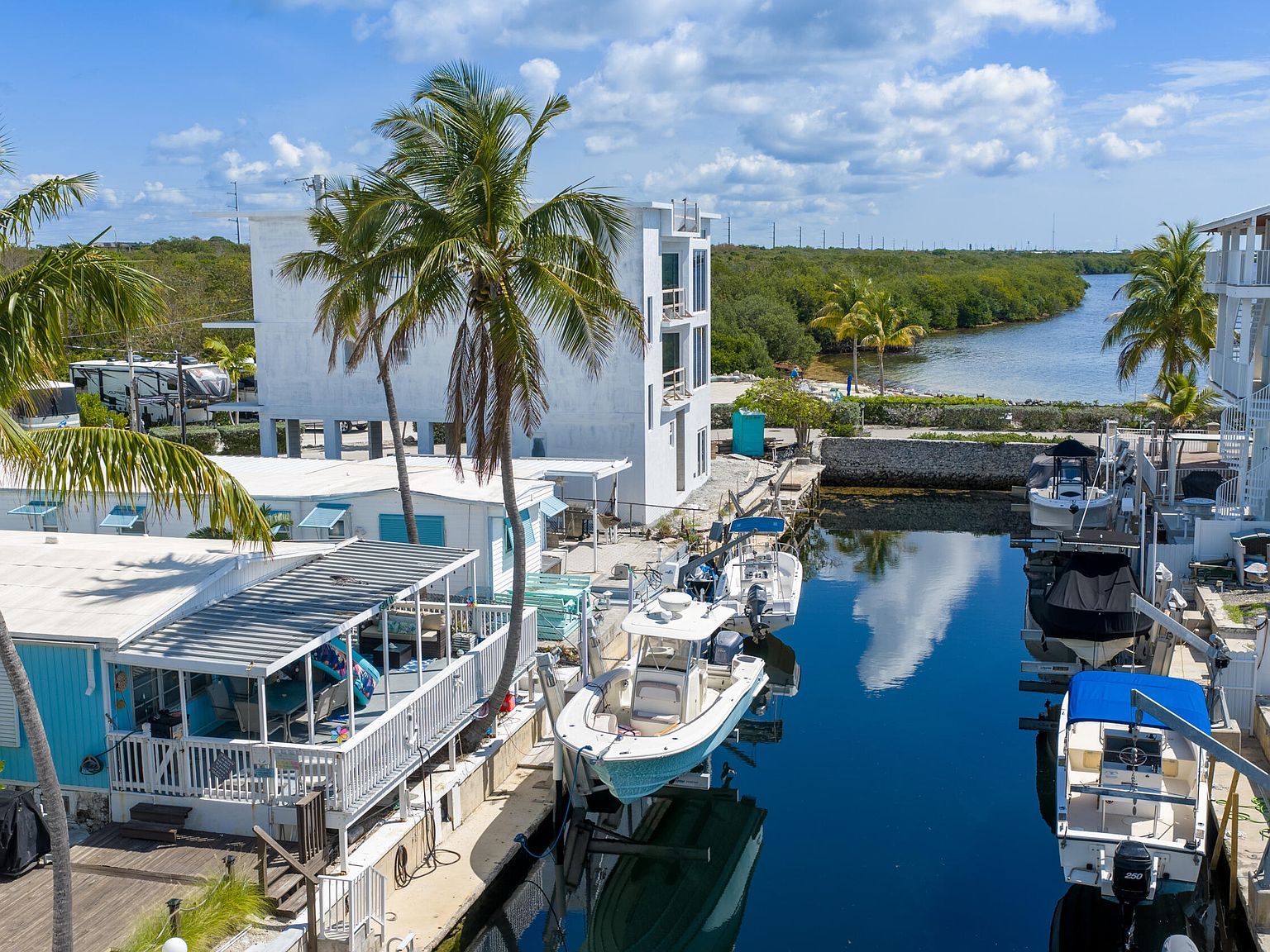 205 Humpty Dumpty Dr Key Largo, FL 33037 - Thumbnail 5