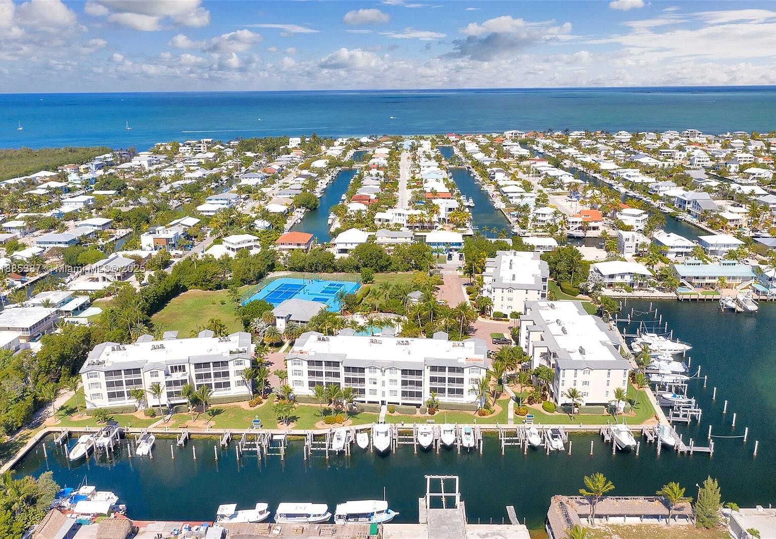 101 Gulfview Dr APT 114 Lower Matecumbe Key, FL 33036 - Thumbnail 5