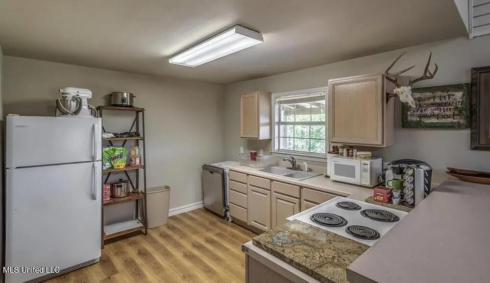 1992 Peavy Rd S Chunky, MS 39323 - Thumbnail 5