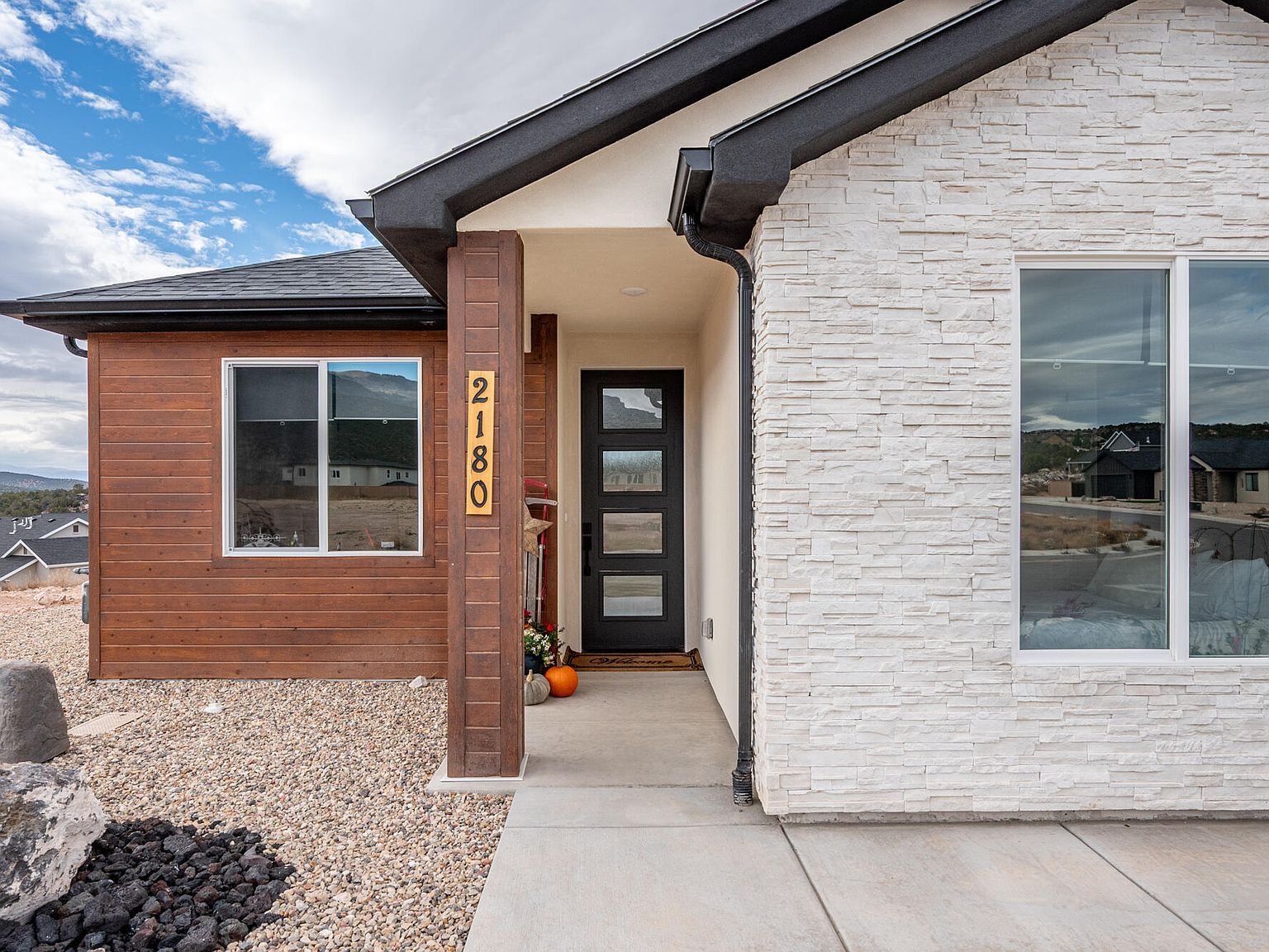 2180 S Bluff Dr Cedar City, UT 84720 - Thumbnail 5