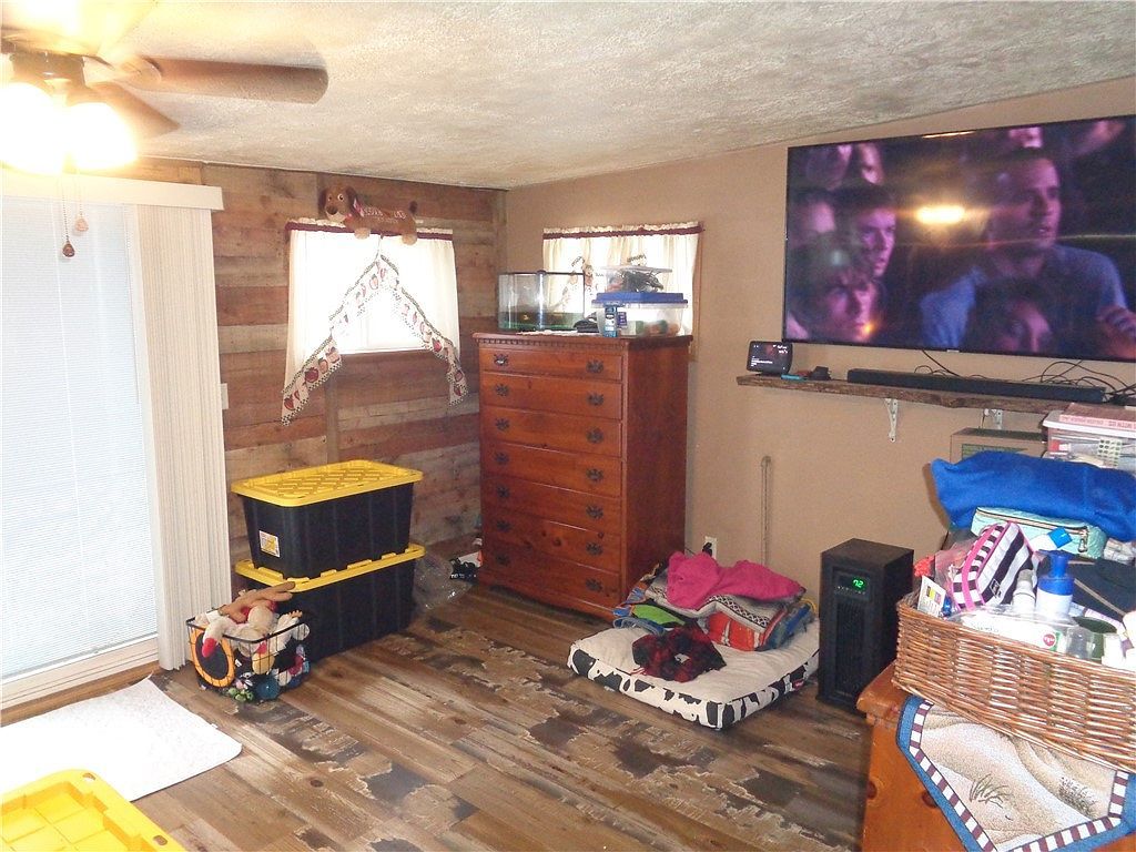 403 Shappee St Horseheads, NY 14845 - Thumbnail 5