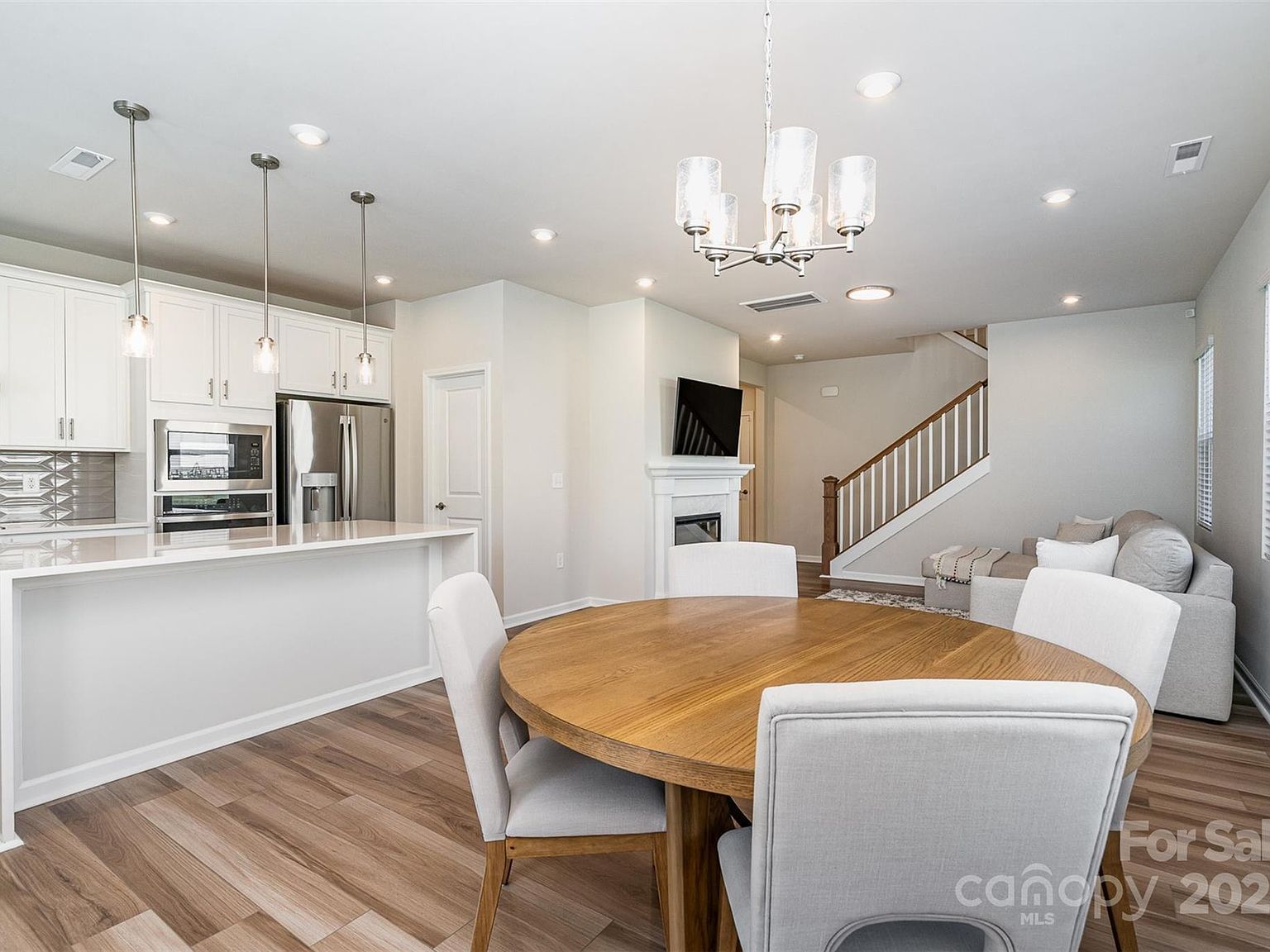 112 Atterberry Aly Charlotte, NC 28217 - Thumbnail 5