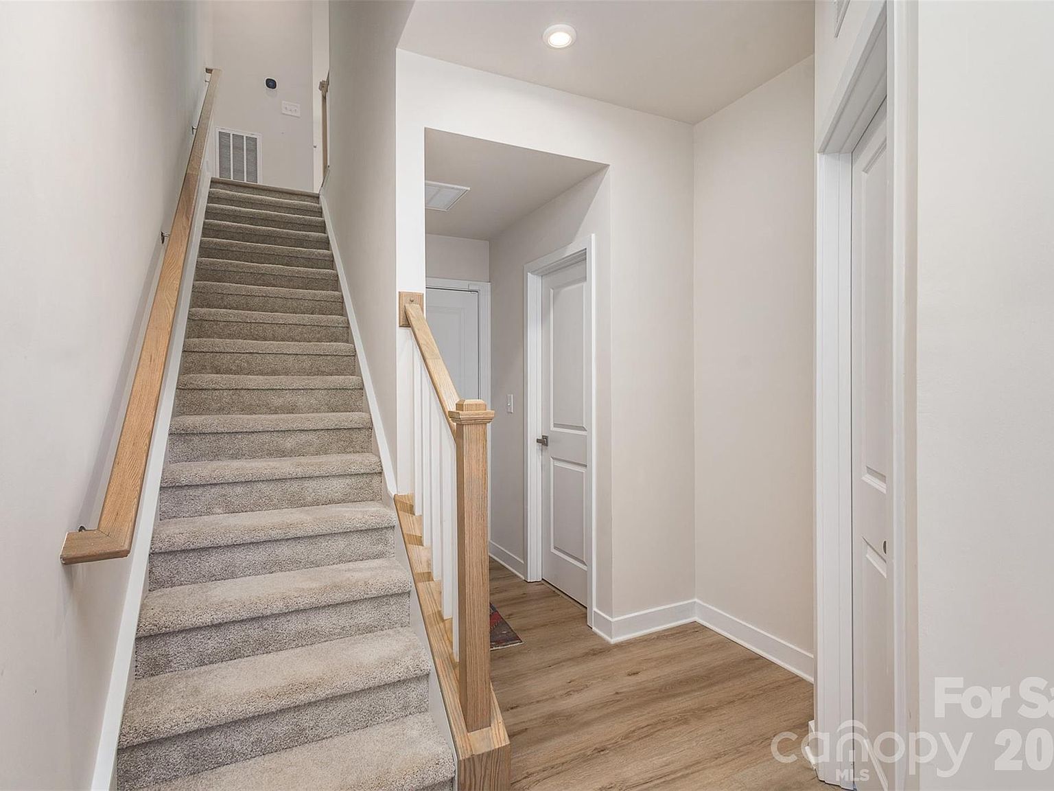 144 Millsbee Ln Charlotte, NC 28205 - Thumbnail 5