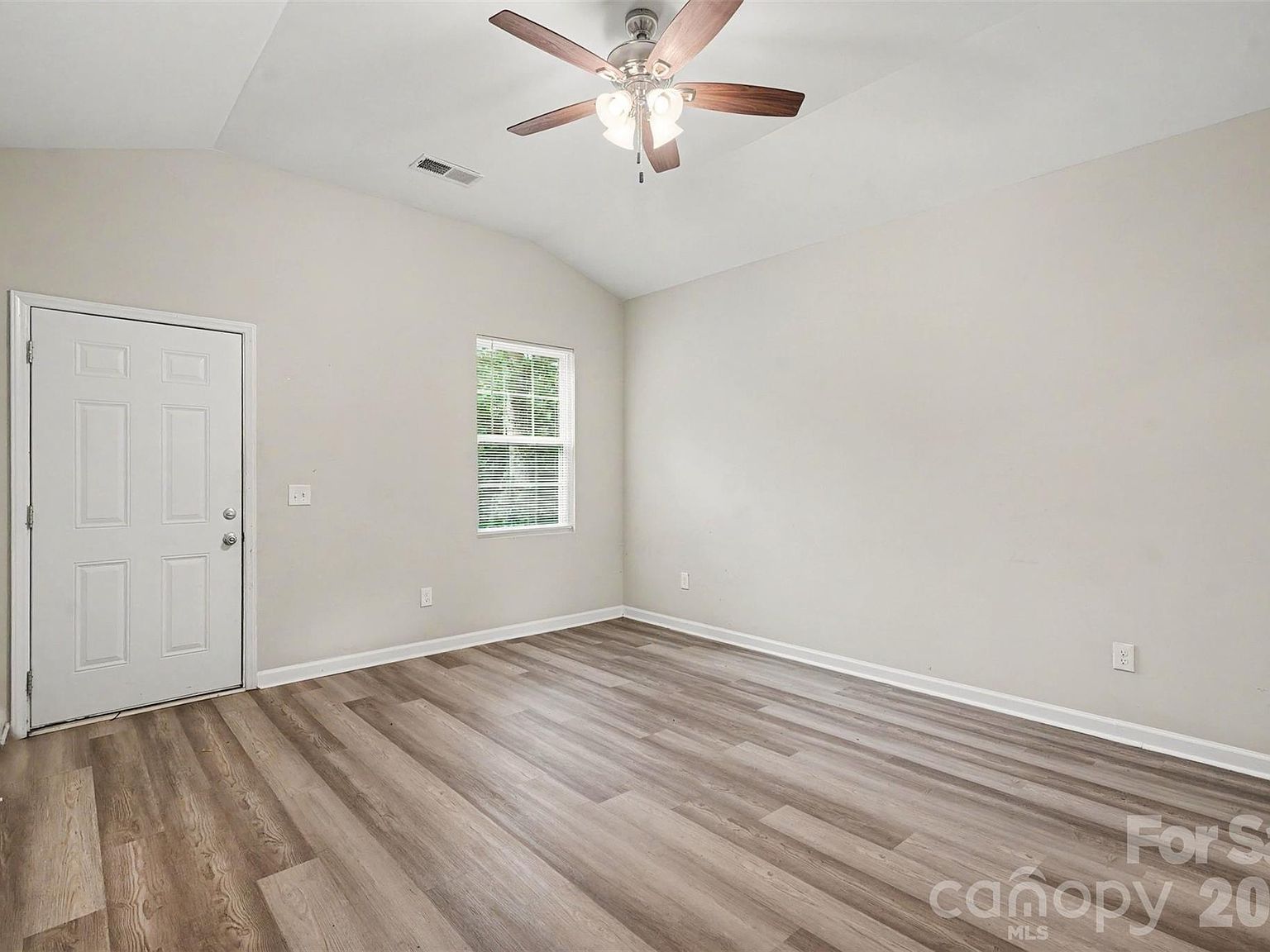 635 Johns Ln Gastonia, NC 28052 - Thumbnail 5