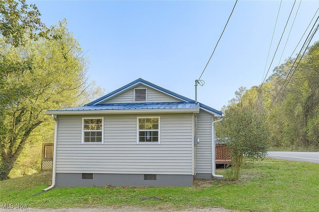 8412 Sissonville Dr Charleston, WV 25320 - Thumbnail 5