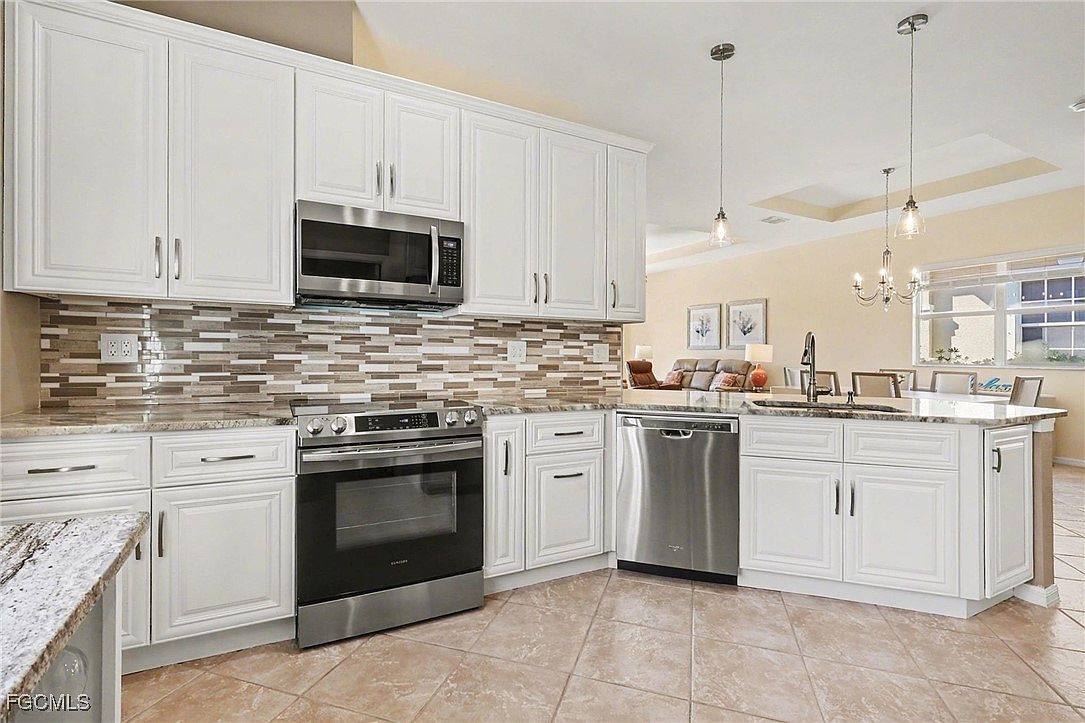 8700 Spring Mountain Way Fort Myers, FL 33908 - Thumbnail 5