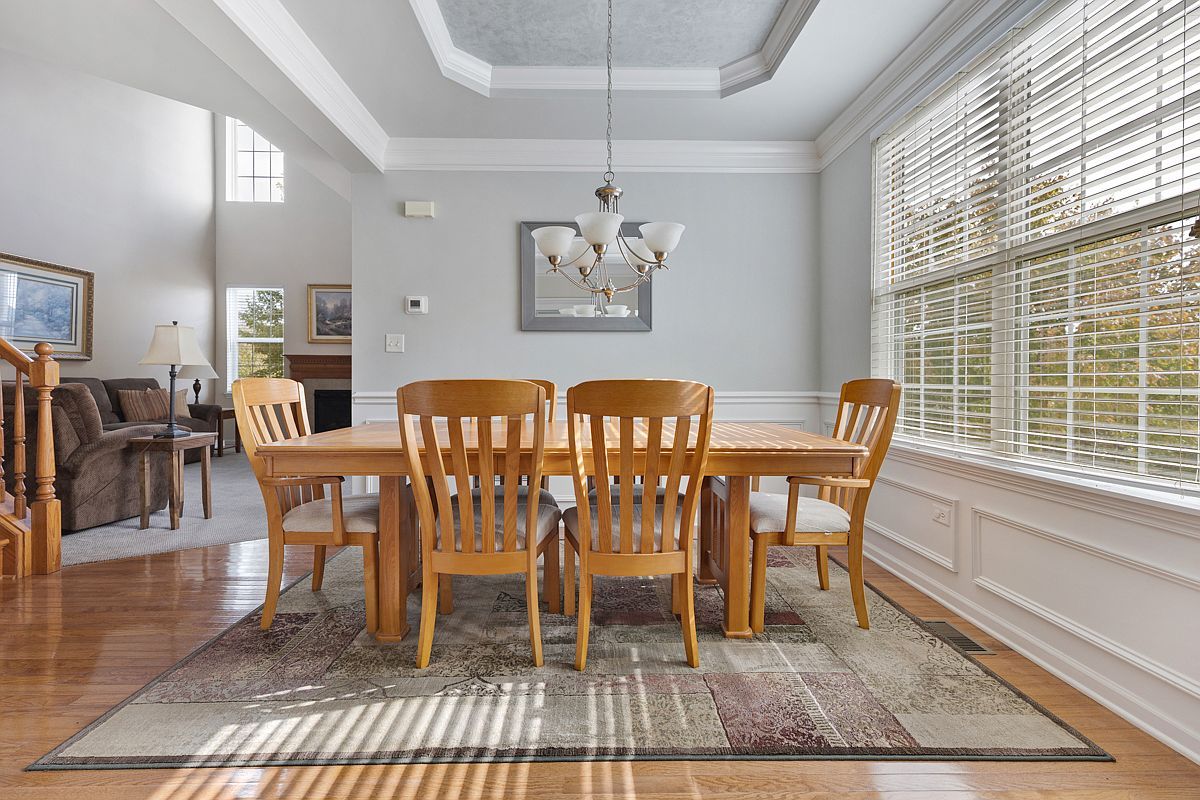 1127 Pine Valley Ct Elgin, IL 60124 - Thumbnail 5