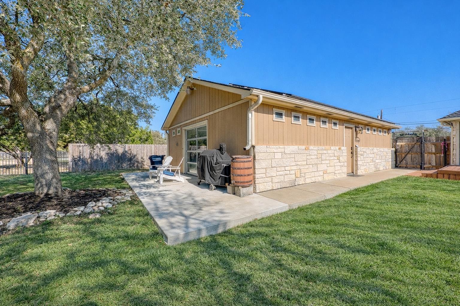 313 Polo Pony Liberty Hill, TX 78642 - Thumbnail 5