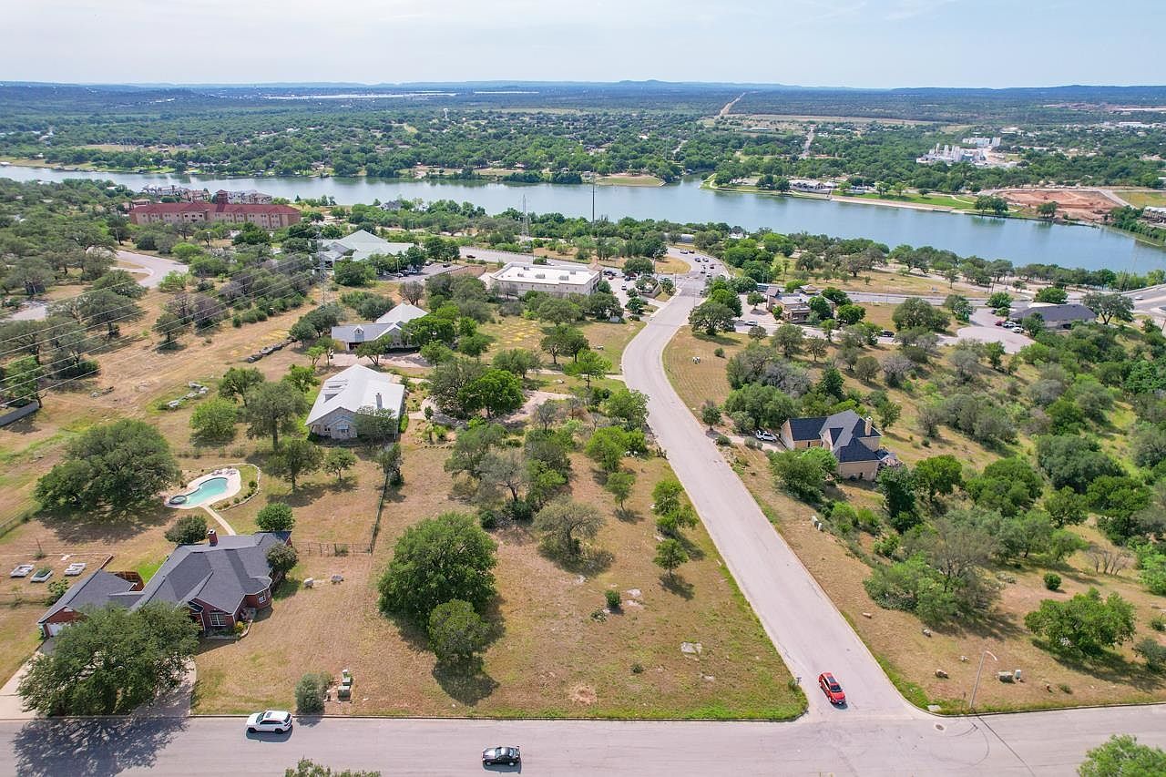 Gateway Pkwy Marble Falls, TX 78654 - Thumbnail 5