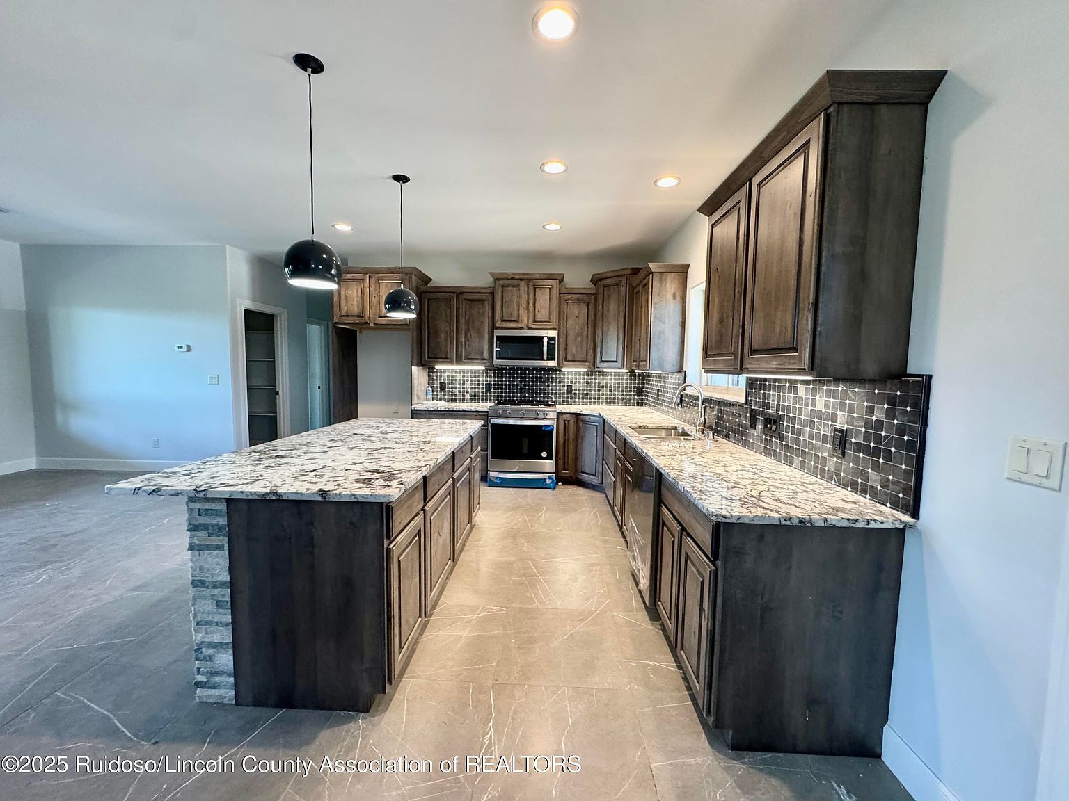 101 N Frk Ruidoso, NM 88345 - Thumbnail 5