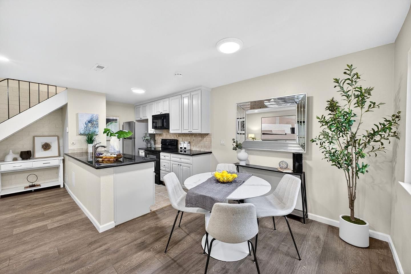 375 N 3rd St APT 3 Campbell, CA 95008 - Thumbnail 5