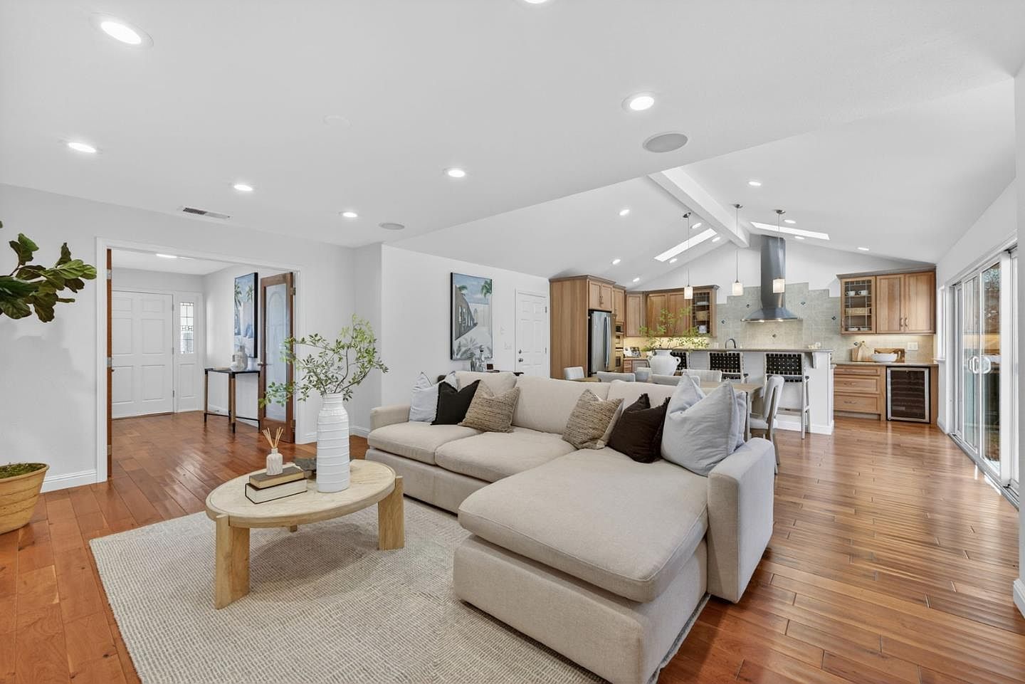 1065 Huntingdon Dr San Jose, CA 95129 - Thumbnail 5